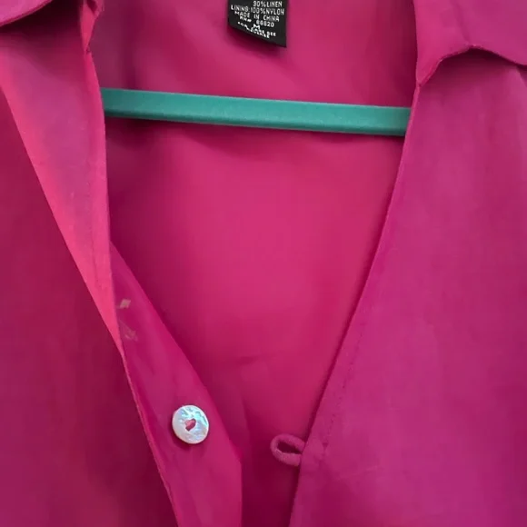 Anne Carson fuchsia silk & linen wrap top! Very sophisticated and soft. Size M. - Picture 7 of 8